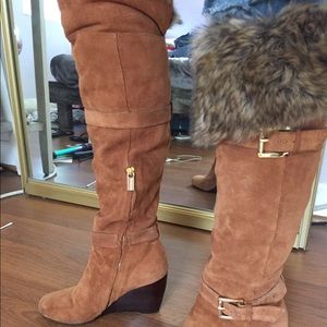 🔴 SOLD 🔴 Michael khors high knee furry boots